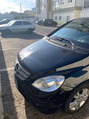 MERCEDES-BENZ B 180 1.7 FAMILY 8V GASOLINA 4P AUTOMÁTICO